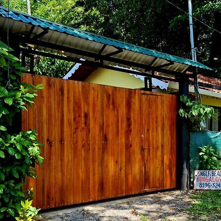 Jungle Beach Bungalow With Ac & Fiber Optic Puerto Viejo de Talamanca Εξωτερικό φωτογραφία